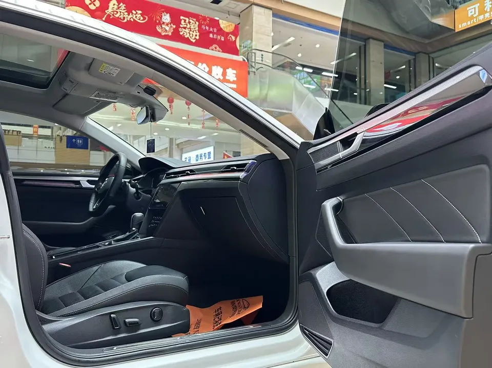 Volkswagen Arteon Volkswagen CC 2023 380TSI Eye-catching Edition 2024 — thumbnail 5