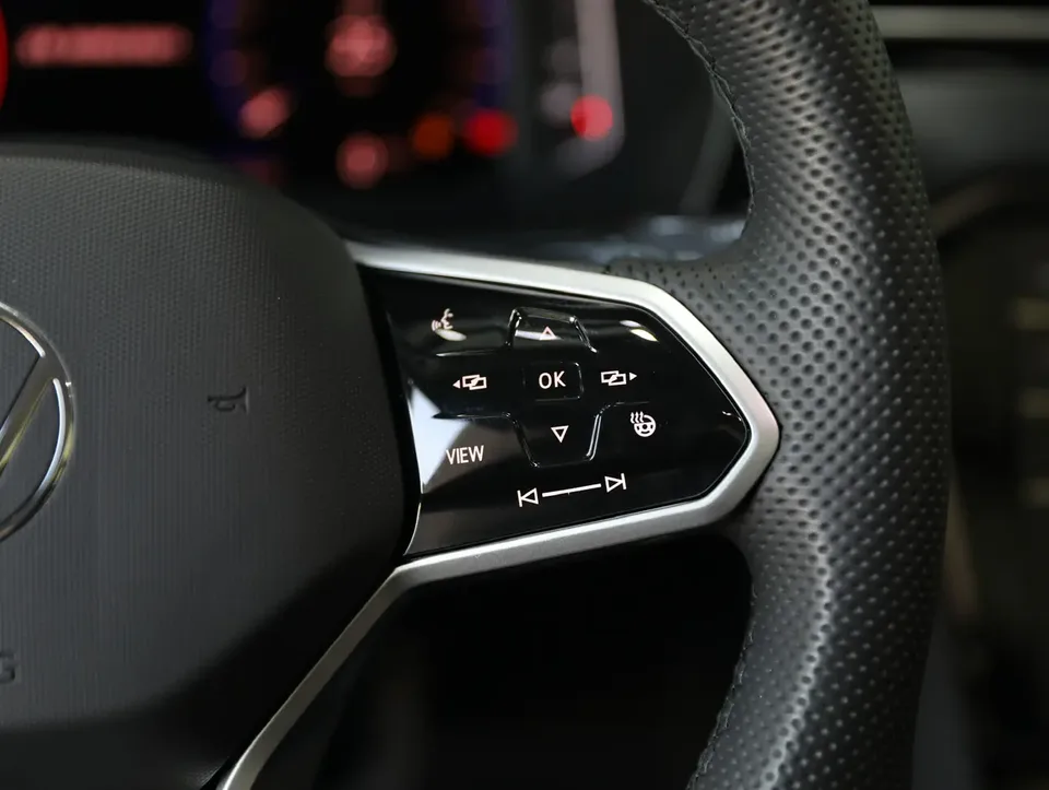 Volkswagen Magotan 2 million units public enjoyment model 330TSI DSG luxury model 2025 — миниатюра 4