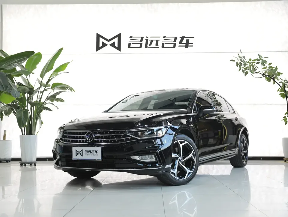 Volkswagen Magotan 2025