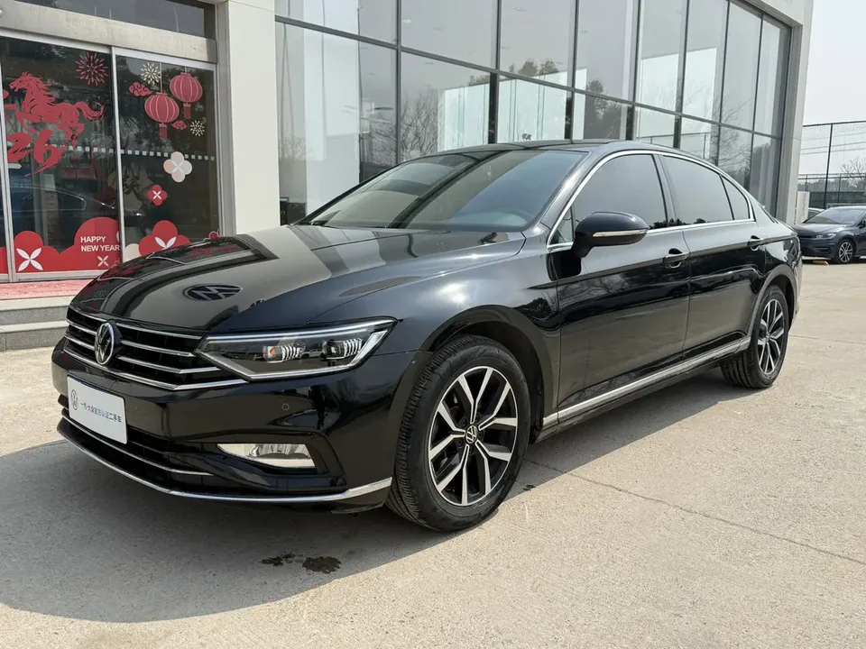 Volkswagen Magotan Magotan 2020 280TSI DSG Leading Edition 2022 — фото 1, купить с доставкой в Москву