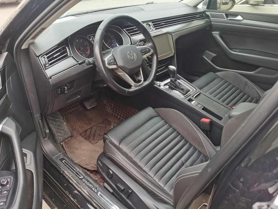 Volkswagen Magotan 330TSI DSG 30th Anniversary Edition 2022 — миниатюра 5