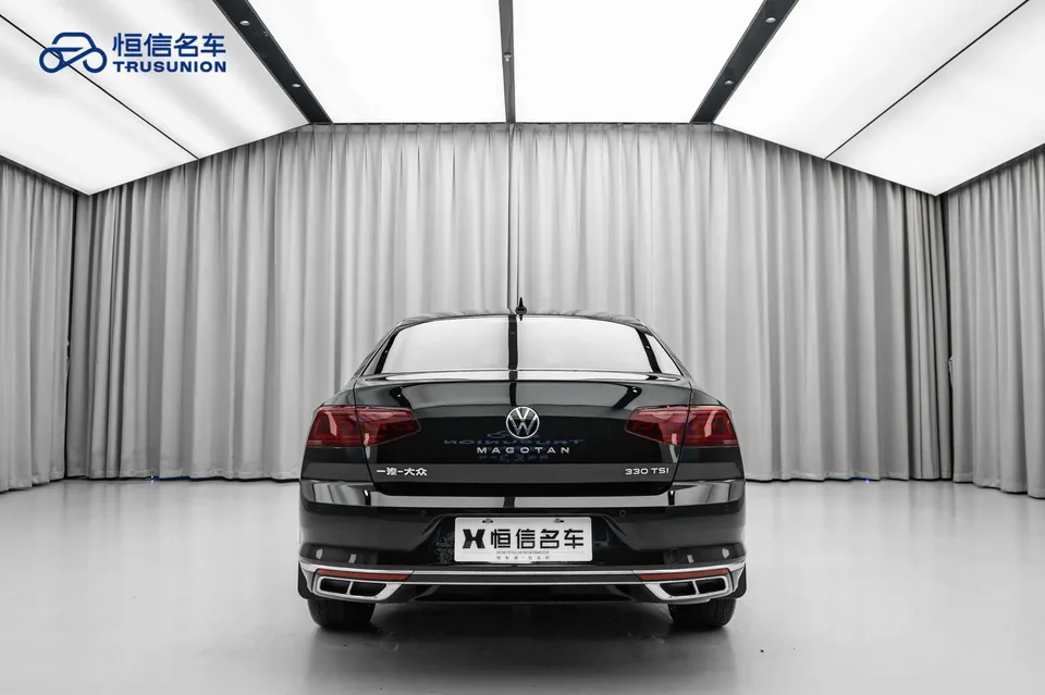 Volkswagen Magotan Magotan 2023 2 million commemorative edition 330TSI DSG luxury model 2023 — миниатюра 2