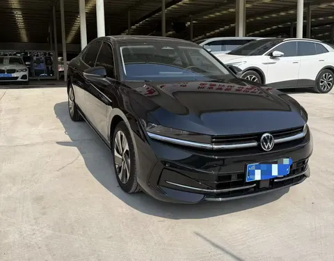 Volkswagen Magotan 2025 buy in Moscow