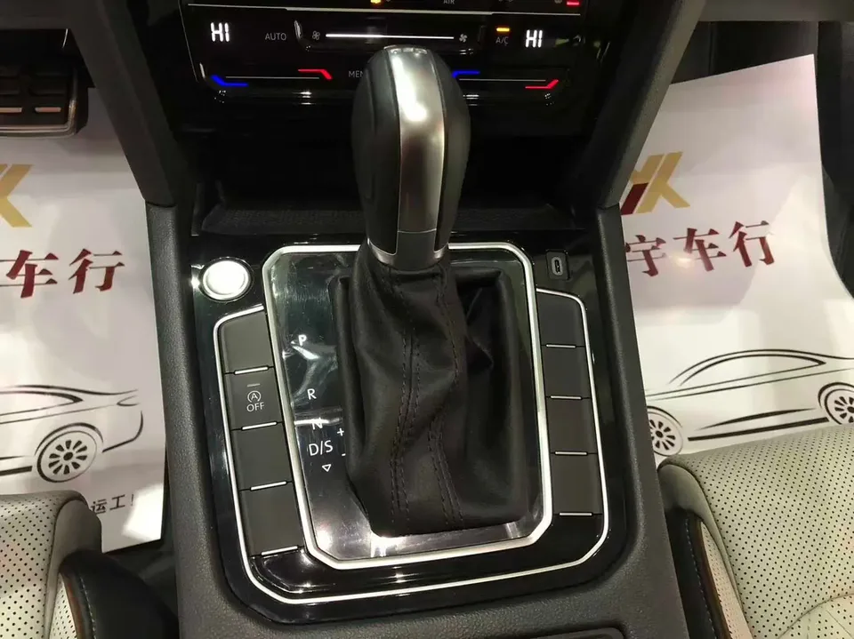 Volkswagen Magotan Magotan 2025 Magotan 2025 Public Edition 330TSI DSG Luxury Edition 2025 — thumbnail 3