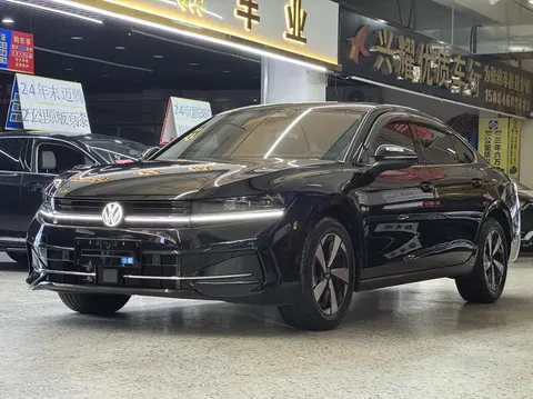 Volkswagen Magotan 2025 купить в Москве