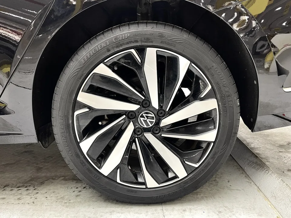 Volkswagen Passat facelift 330TSI luxury version 2023 — миниатюра 3