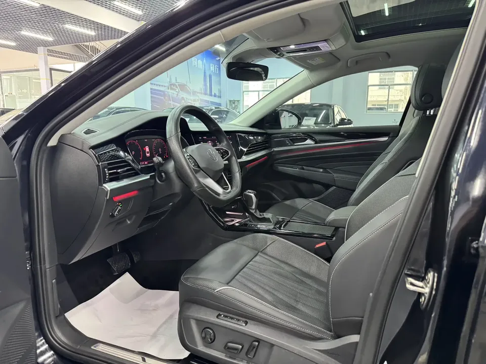 Volkswagen Passat Passat 2022 330TSI Starry Sky Deluxe Edition 2022 — миниатюра 5