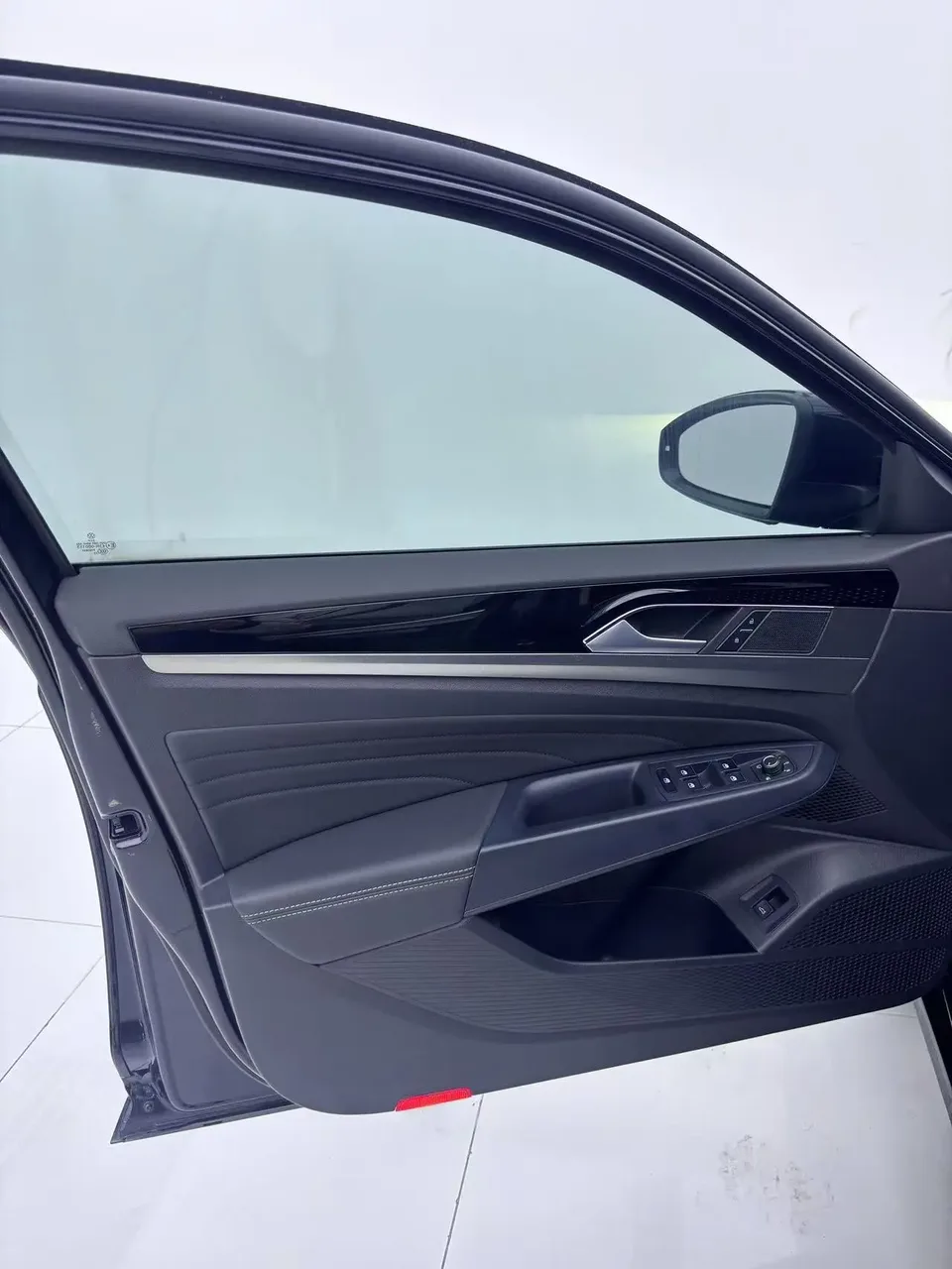 Volkswagen Passat Passat 2024 330TSI Elite Edition 2024 — миниатюра 5