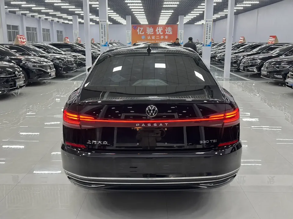 Volkswagen Passat Passat 2022 330TSI Elite Edition 2022 — миниатюра 2