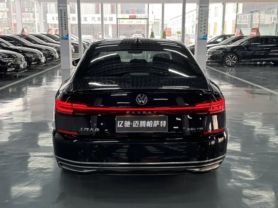 Volkswagen Passat Passat 2023 330TSI Starry Sky Premium Edition 2022 — миниатюра 2