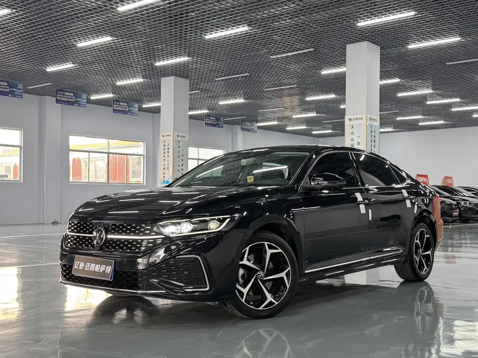 Volkswagen Passat 2022