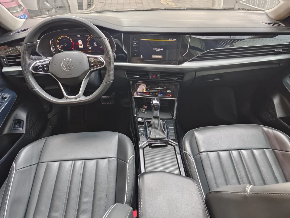 Volkswagen Passat Passat 2023 330TSI Elite Edition 2023 — миниатюра 3