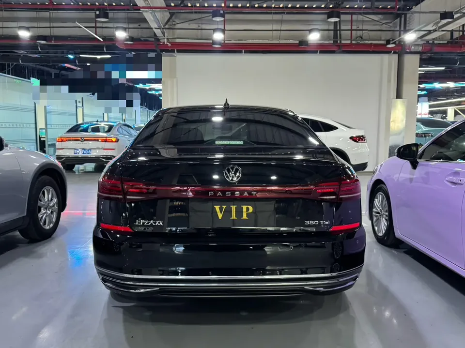 Volkswagen Passat Passat 2024 380TSI Deluxe Edition 2024 — миниатюра 2