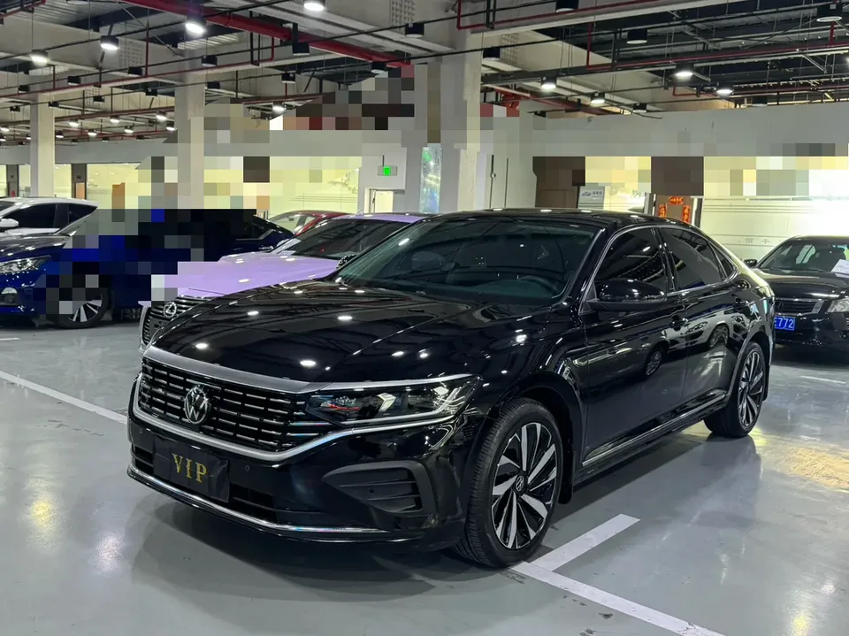 Volkswagen Passat 2024