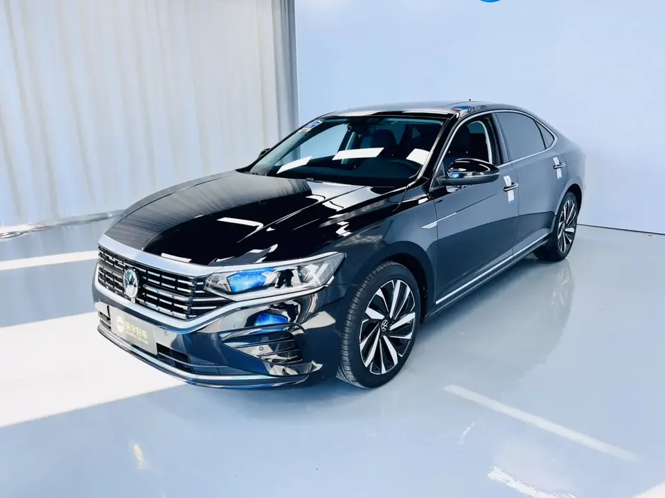 Volkswagen Passat 2023