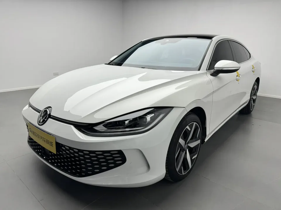 Volkswagen Lamando Lingdu 2025 Lingdu L 280TSI DSG Cool Edition 2025 — photo 1, buy with delivery to Moscow