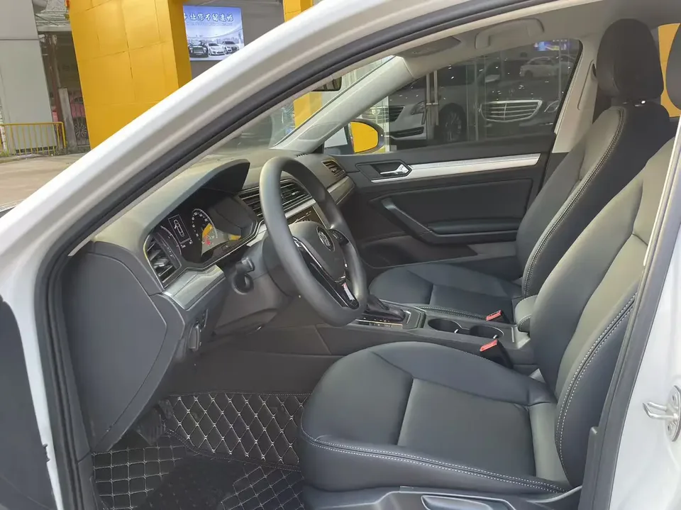 Volkswagen Lamando 230TSI DSG Vision Edition National VI 2022 — миниатюра 5