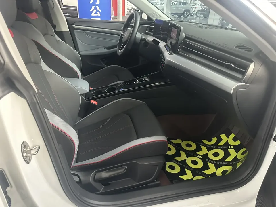 Volkswagen Lamando Lingdu 2024 2024 Lingdu Lingdu L 280TSI DSG Cool Edition 2024 — thumbnail 2