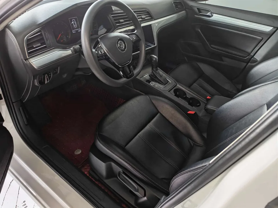 Volkswagen Lamando Lingdu 2021 230TSI DSG Fashion Edition 2022 — миниатюра 5