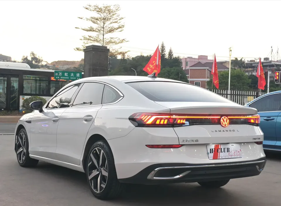 Volkswagen Lamando Lingdu Lingdu L 280TSI DSG Cool Edition 2023 — миниатюра 4