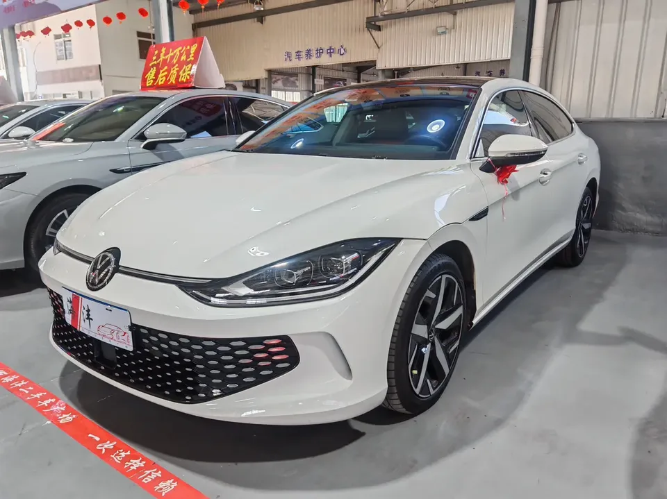 Volkswagen Lamando Lingdu Lingdu L 280TSI DSG Cool Edition 2023 — фото 1, купить с доставкой в Москву