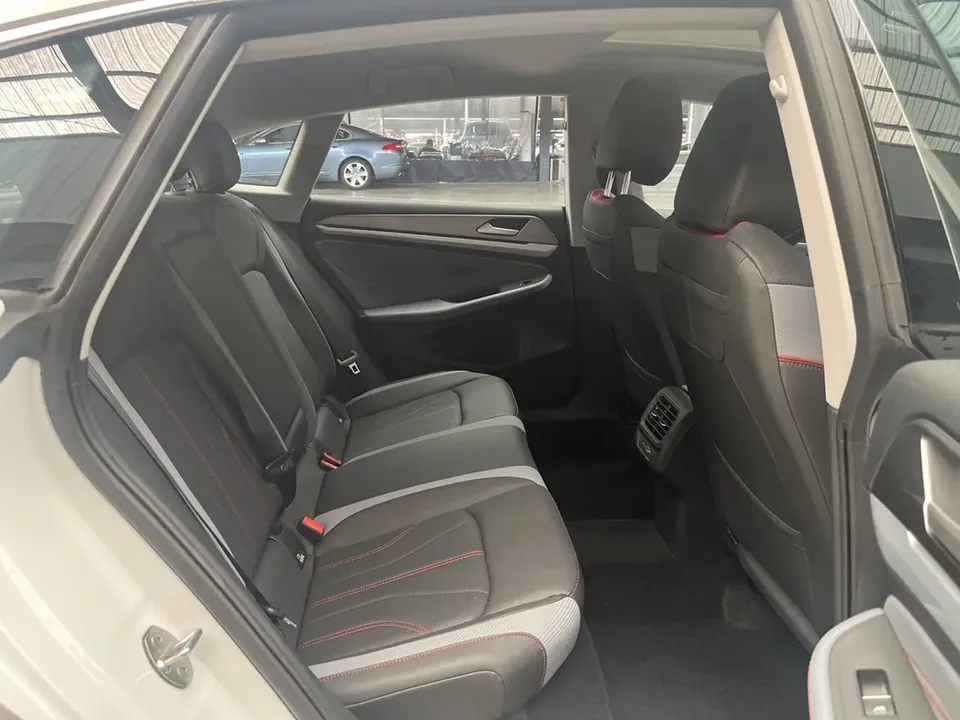 Volkswagen Lamando Lingdu 2024 2024 Lingdu Lingdu L 280TSI DSG Cool Edition 2024 — миниатюра 5