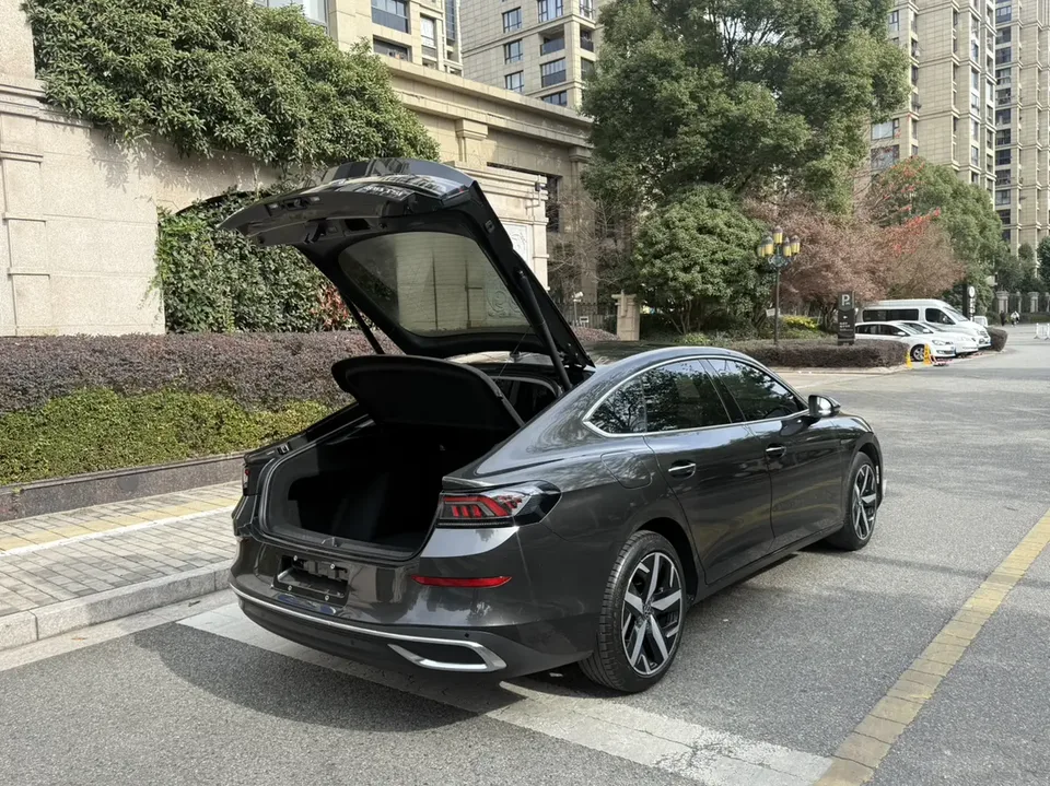 Volkswagen Lamando 2024 Lingdu Lingdu L 280TSI DSG Cool Edition 2024 — миниатюра 3