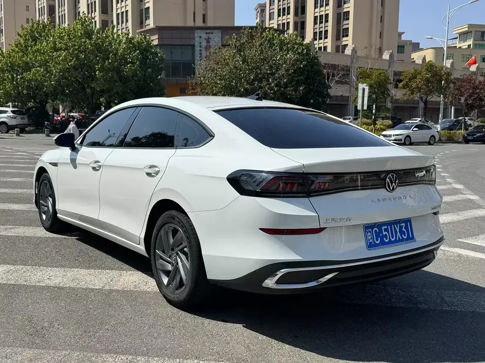 Volkswagen Lamando Lingdu 2024 2024 Lingdu Lingdu L 280TSI DSG Hot Edition 2024 — thumbnail 4