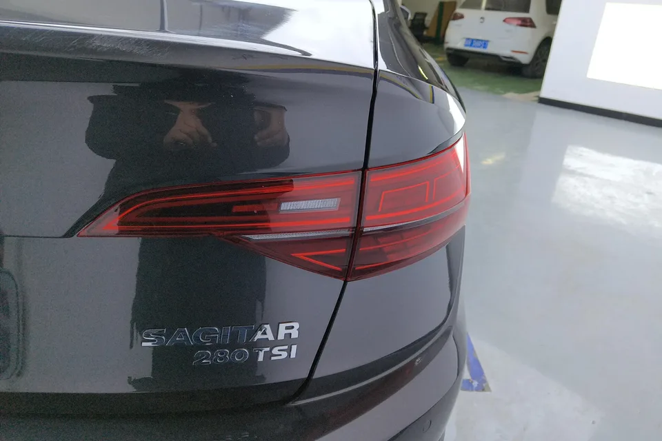 Volkswagen Sagitar Sagitar 2022 280TSI DSG Flying Edition 2022 — thumbnail 2