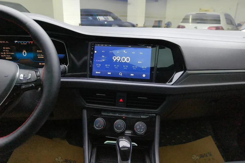 Volkswagen Sagitar Sagitar 2022 280TSI DSG Flying Edition 2022 — thumbnail 4