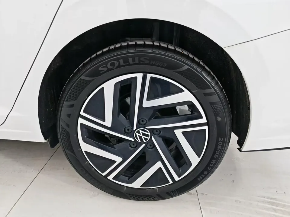Volkswagen Sagitar 2023 Sagitar 300TSI DSG Beyond Edition 2024 — миниатюра 3