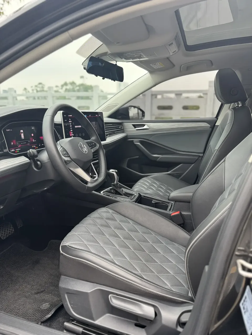 Volkswagen Sagitar 2023 Sagitar 300TSI DSG Beyond Edition 2023 — миниатюра 5