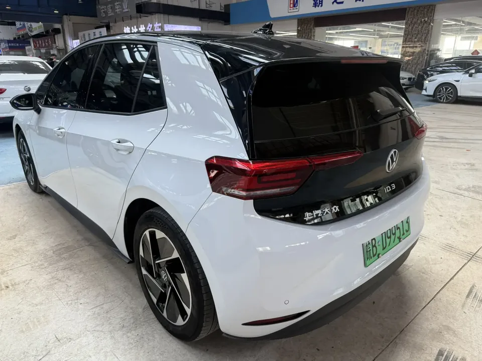 Volkswagen ID.3 Volkswagen ID.3 2025 Smart Edition Pure Smart Edition 2025 — миниатюра 4