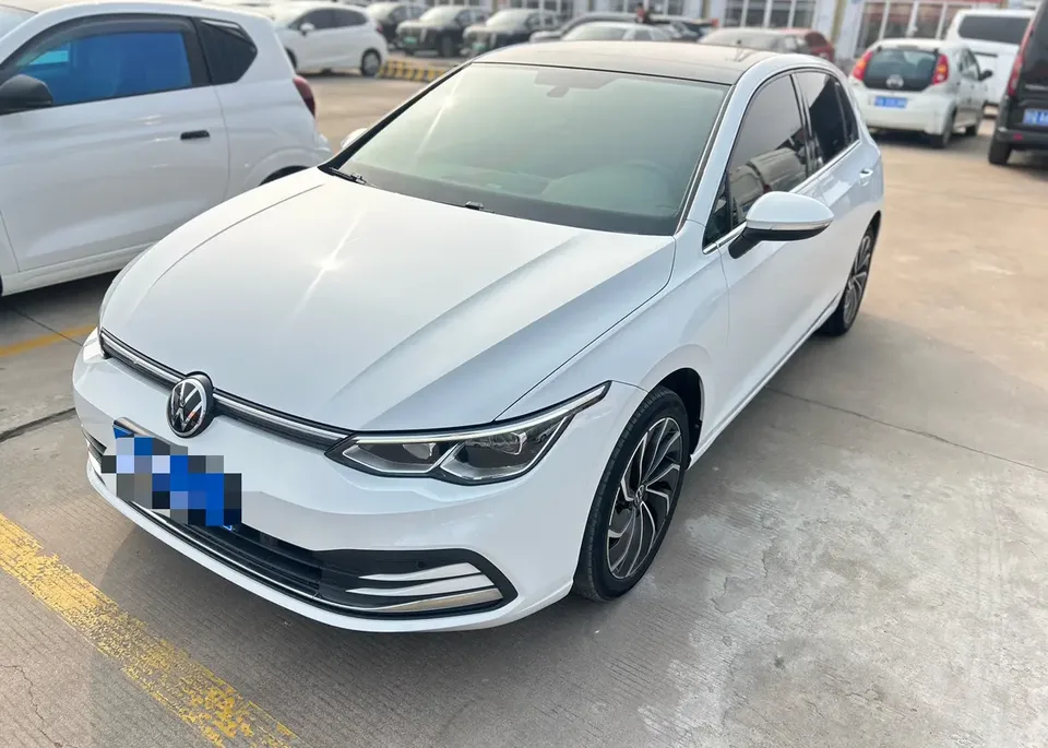 Volkswagen Golf golf 2021 280TSI DSG Pro 2022 — photo 1, buy with delivery to Moscow