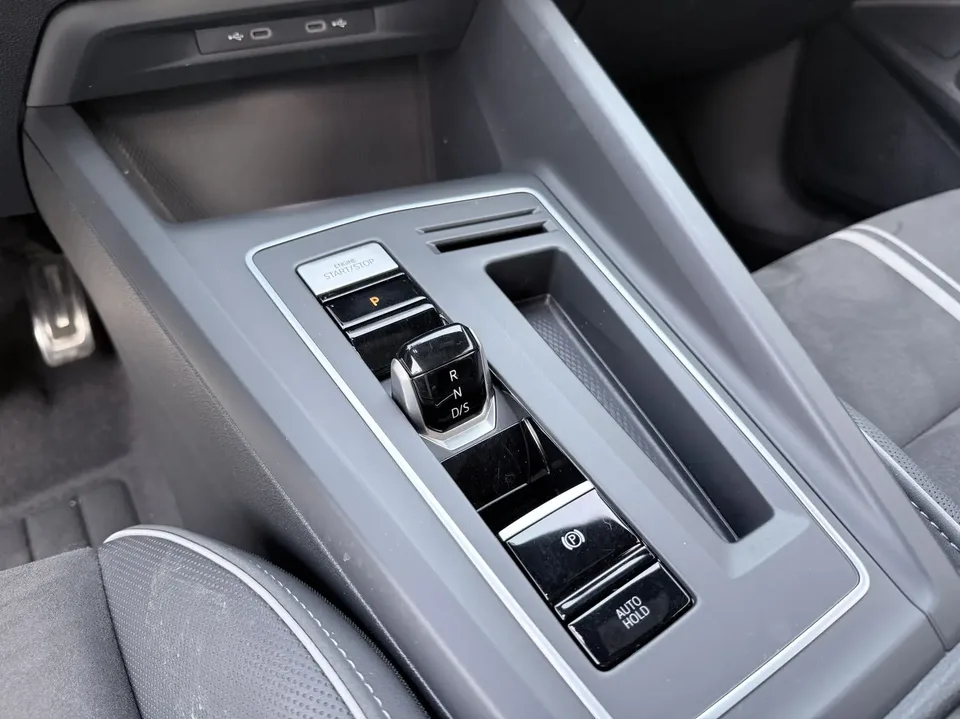 Volkswagen Golf Golf 2023 280TSI DSG R-Line Lite 2023 — миниатюра 4