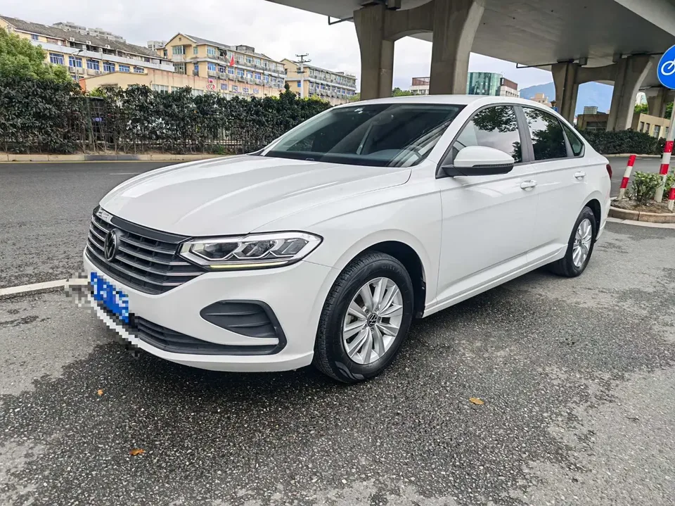 Volkswagen Lavida Lavida 2023 1.5L Automatic Deyi Edition 2023 — photo 1, buy with delivery to Moscow