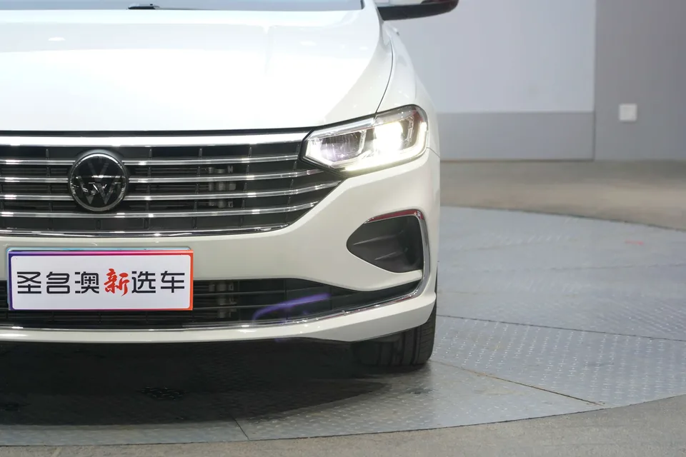 Volkswagen Lavida 300TSI DSG Full Edition 2024 — миниатюра 2