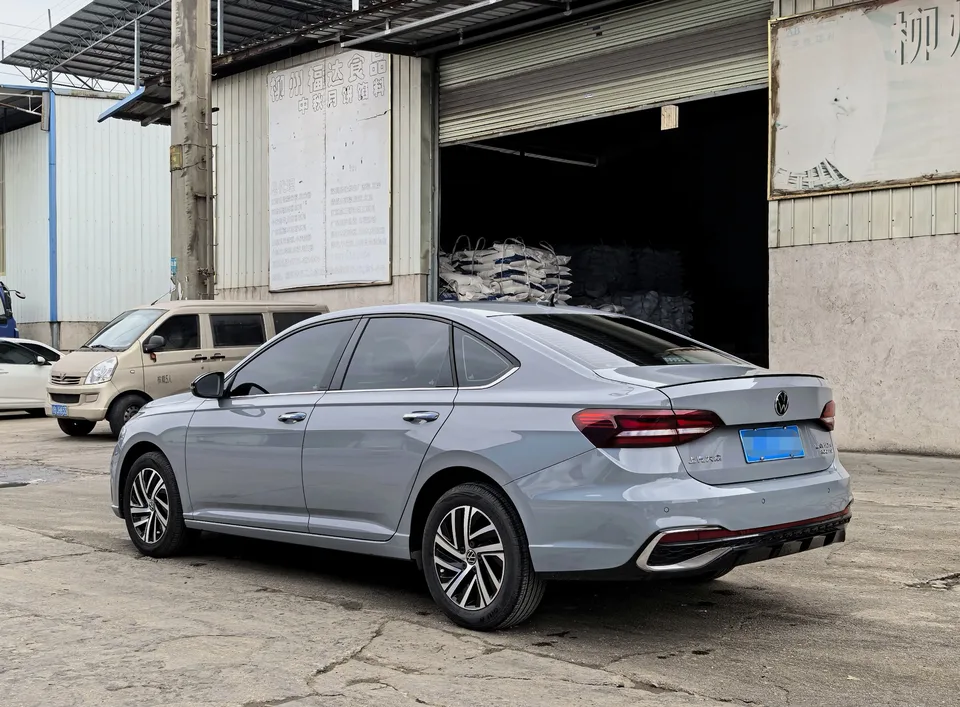 Volkswagen Lavida 300TSI DSG Starry Sky Edition 2023 — миниатюра 4