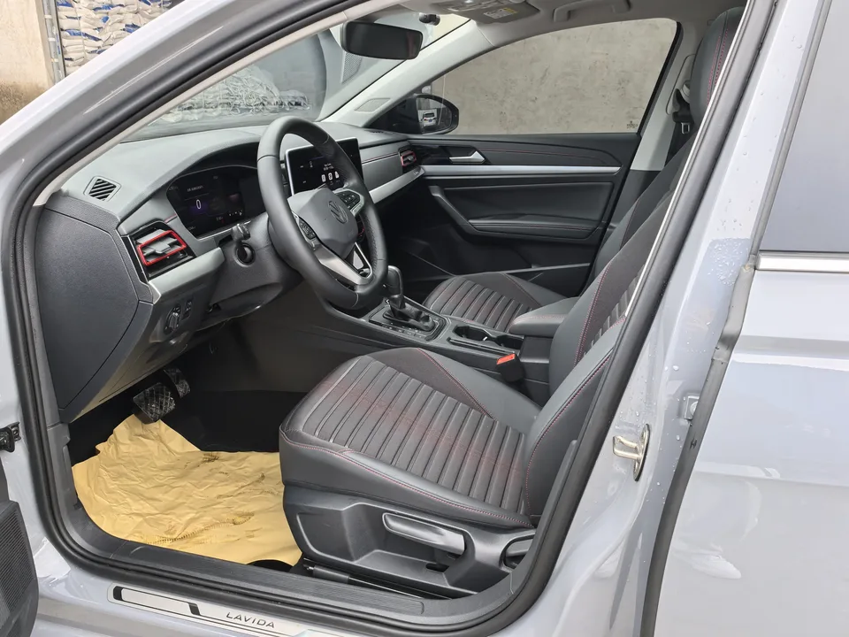 Volkswagen Lavida 300TSI DSG Starry Sky Edition 2023 — миниатюра 5