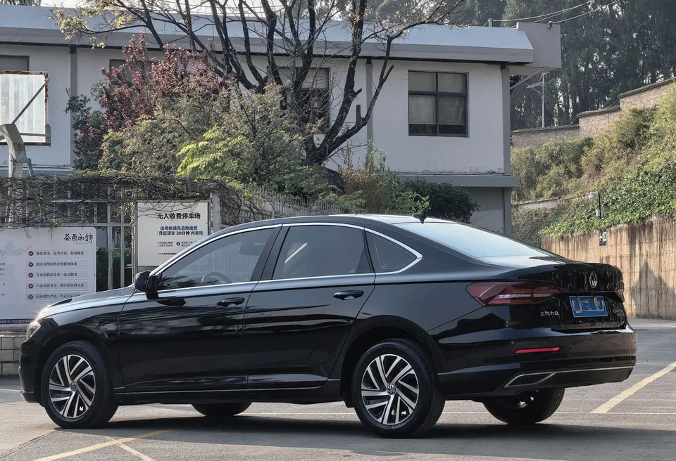 Volkswagen Lavida Lavida 2021 280TSI DSG Comfort Edition 2022 — thumbnail 2