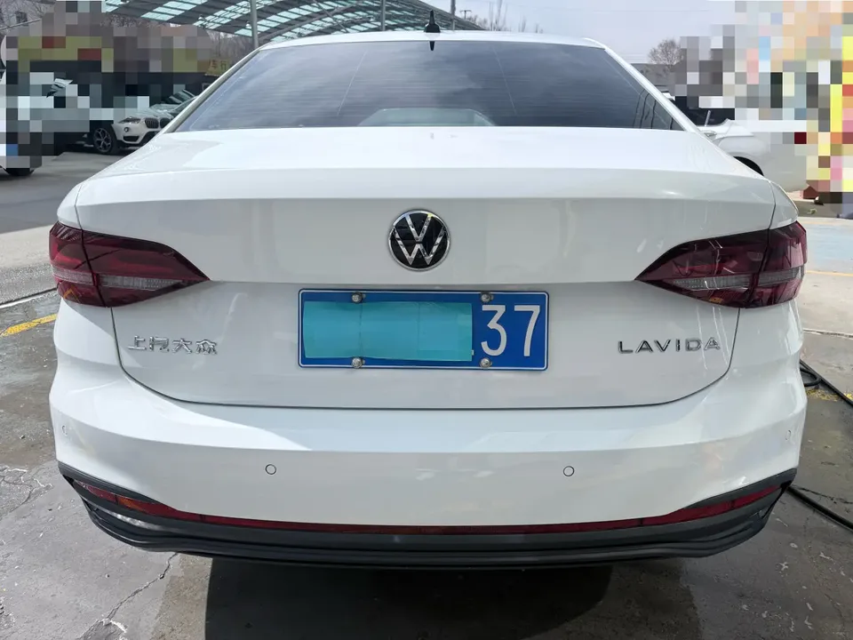 Volkswagen Lavida Lavida 2023 1.5L automatic Deyi version 2023 — миниатюра 2