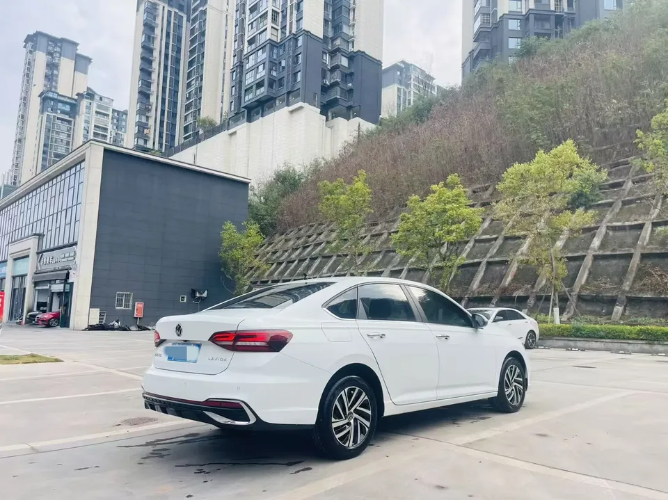 Volkswagen Lavida Lavida 2024 1.5L Automatic 5 Million Edition 2024 — миниатюра 2