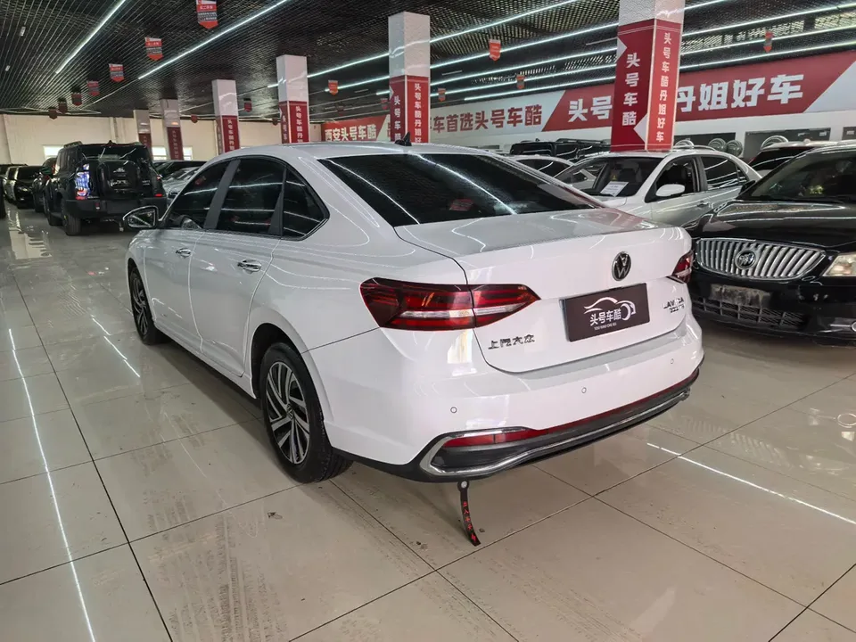 Volkswagen Lavida 300TSI DSG Full Edition 2024 — миниатюра 4