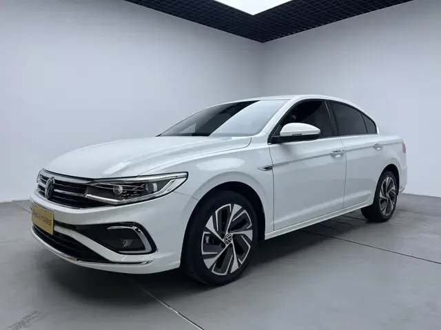 Volkswagen Bora 2023