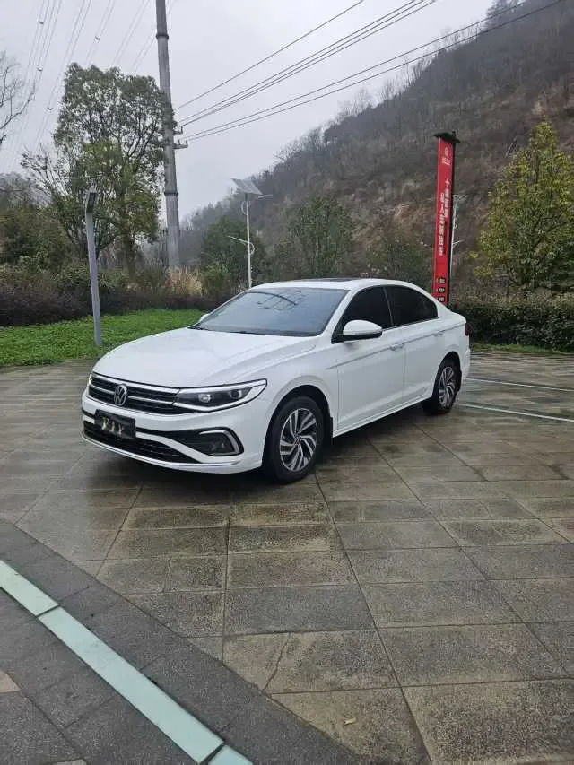 Volkswagen Bora 2023