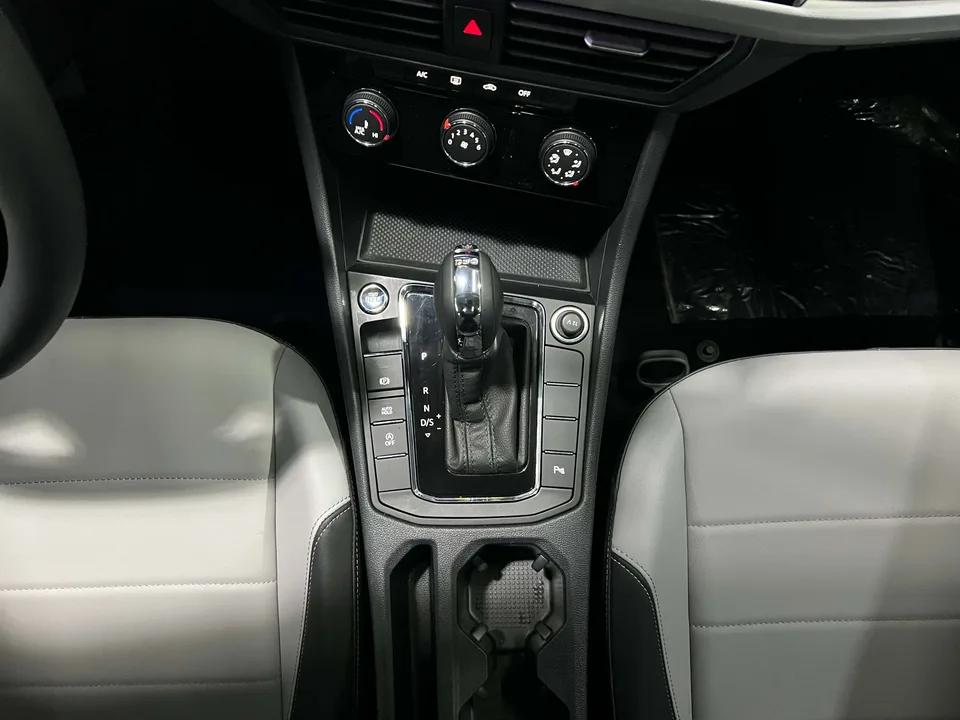 Volkswagen Bora Bora 2023 200TSI DSG Joy Edition 2023 — thumbnail 3