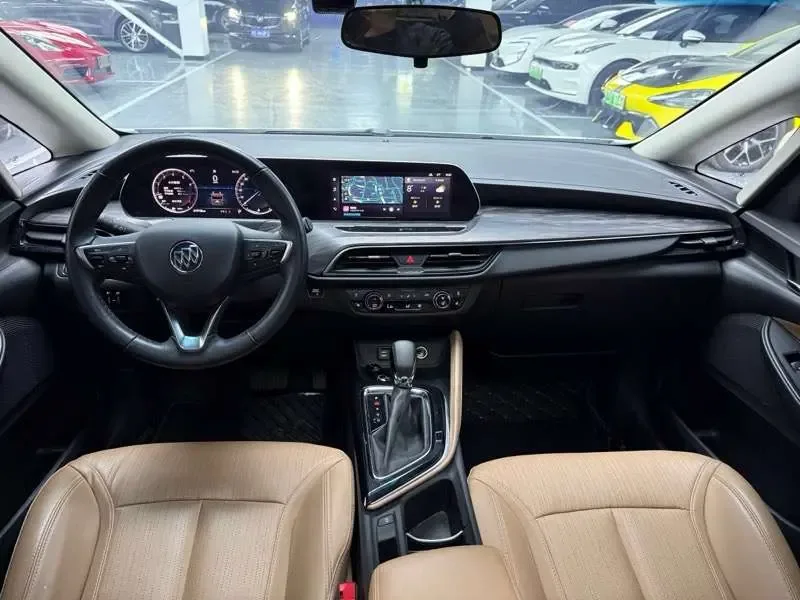 Buick GL6 Buick GL6 2021 323T Mild Hybrid Connected Elite 2023 — миниатюра 3