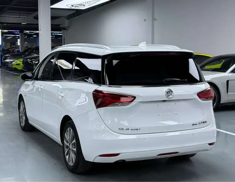 Buick GL6 Buick GL6 2021 323T Mild Hybrid Connected Elite 2023 — миниатюра 4