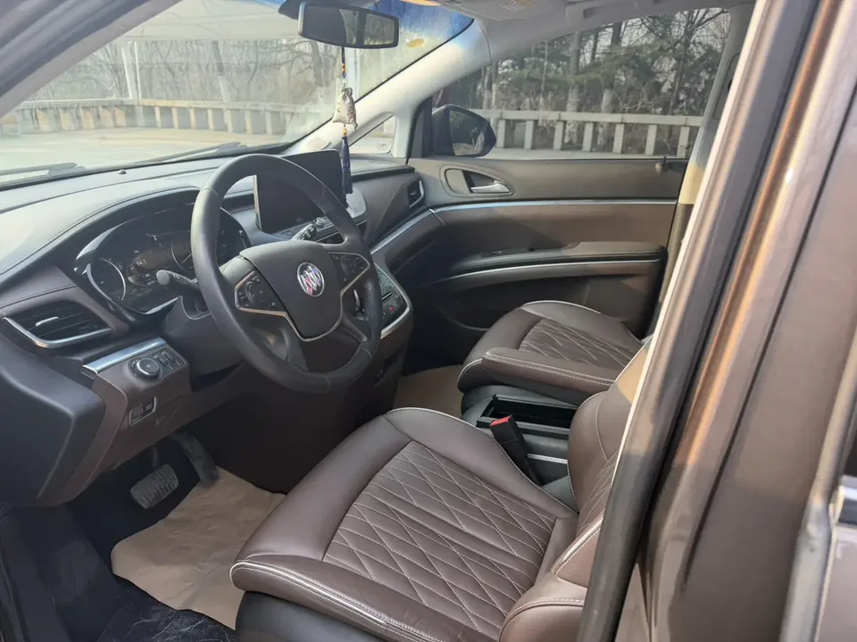 Buick GL8 GL8 2023 Land Business Class 2.0T Luxury Edition 2022 — thumbnail 3