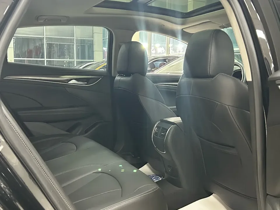 Buick LaCrosse LaCrosse 2022 552T Luxury 2023 — миниатюра 3